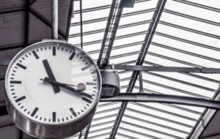 3-Simple-Tricks-to-Make-Scheduling-Meetings-Easy-G clock image s