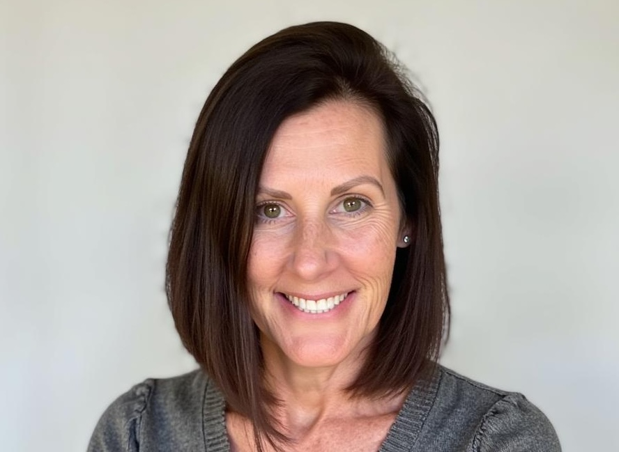 Molly Medvecky Headshot - Featured